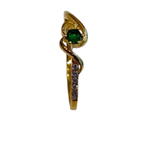 Anillo en Oro 18k con Esmeralda  Diamantes AN047