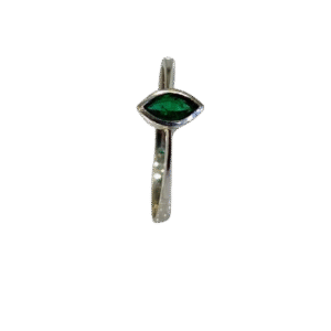 Anillo en Oro Blanco 18k con Esmeralda AN067